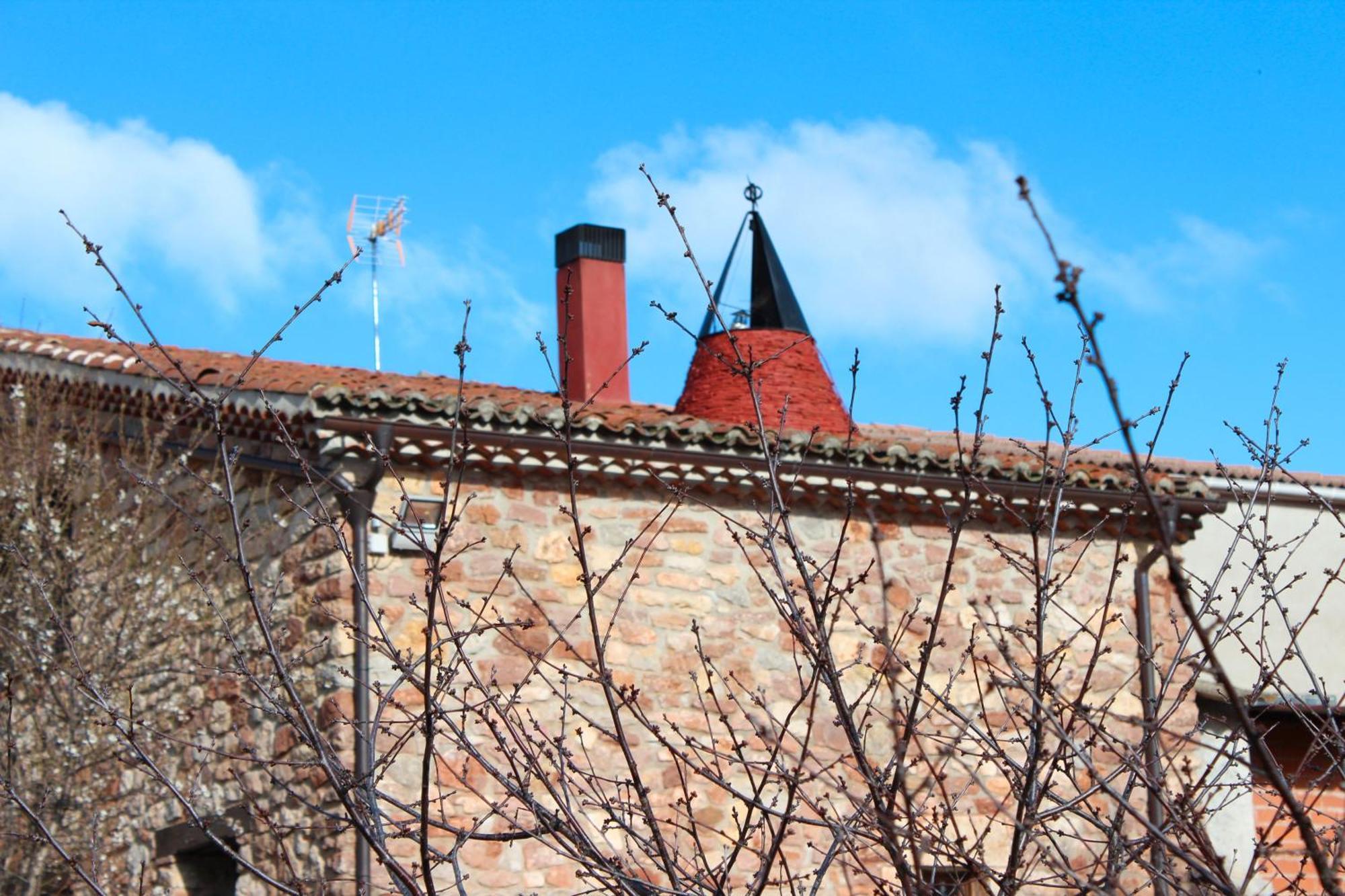 Gasthaus La Chimenea De Soria I Y I I Espeja de San Marcelino Exterior foto