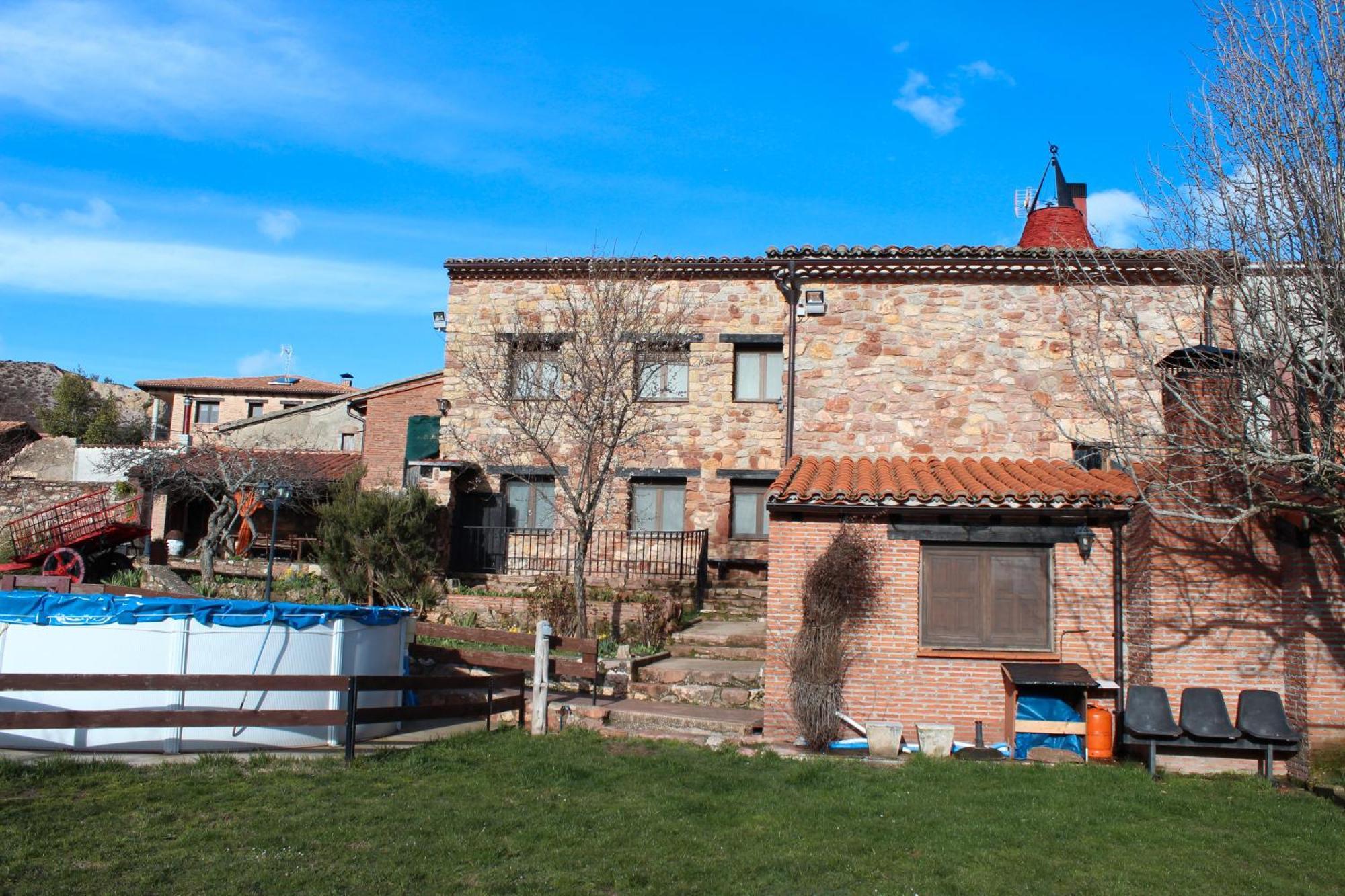 Gasthaus La Chimenea De Soria I Y I I Espeja de San Marcelino Exterior foto